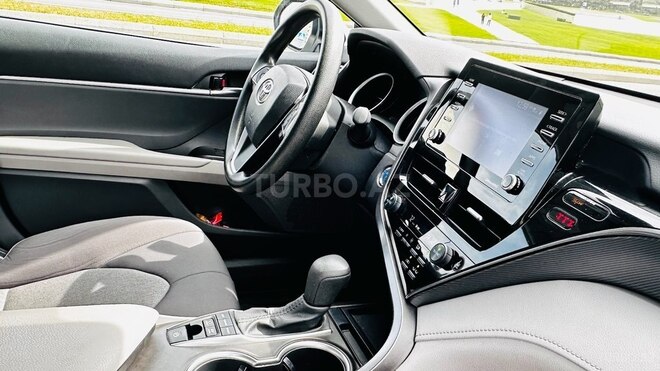 Toyota Camry-6
