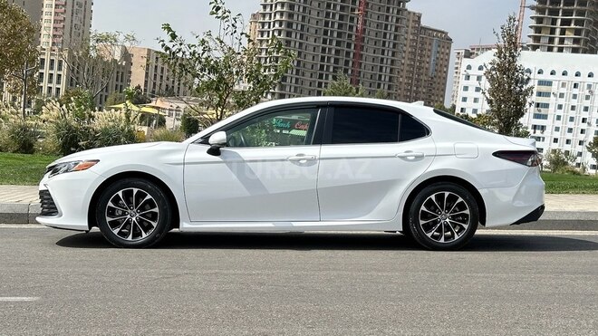 Toyota Camry-7