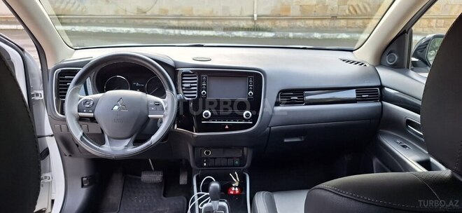 Mitsubishi Outlander 2020, 54,000 km - 2.4 l - Bakı