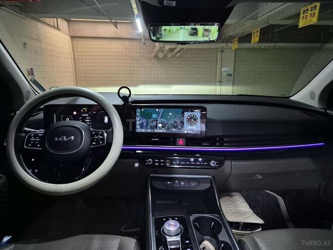 Kia Carnival-9