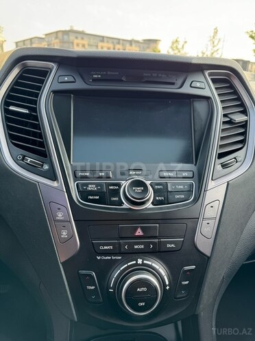 Hyundai Santa Fe-10