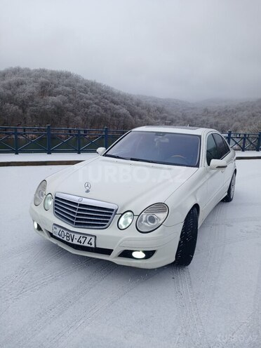 Mercedes E 280 2007, 296,000 km - 3.0 l - Quba
