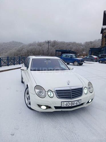 Mercedes E 280 2007, 296,000 km - 3.0 l - Quba