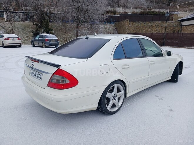 Mercedes E 280 2007, 296,000 km - 3.0 l - Quba