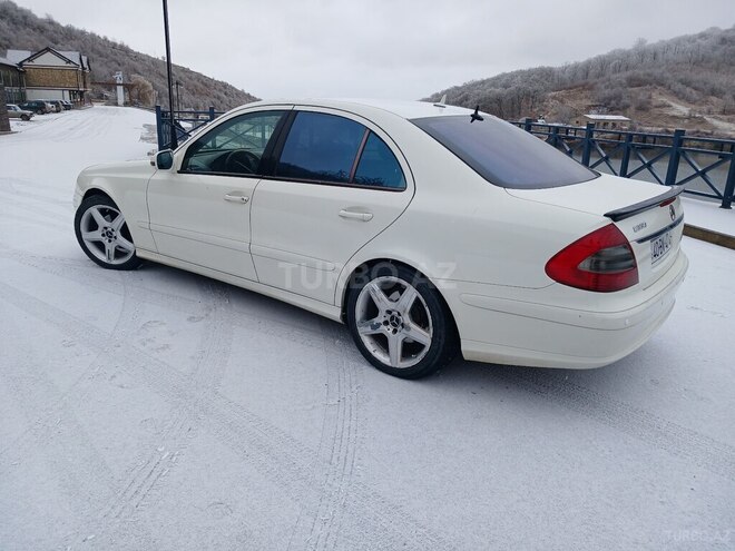 Mercedes E 280 2007, 296,000 km - 3.0 l - Quba