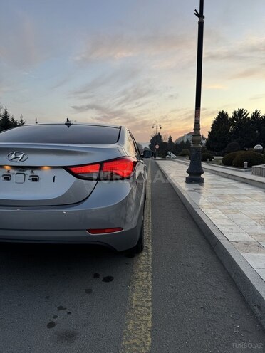Hyundai Elantra 2015, 122,000 km - 1.8 л - Şəmkir