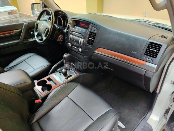 Mitsubishi Pajero 2008, 160,000 km - 3.0 l - Bakı