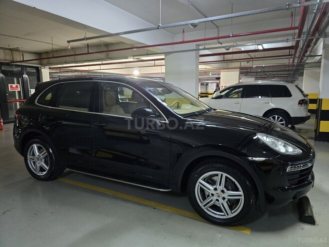 Porsche Cayenne-8