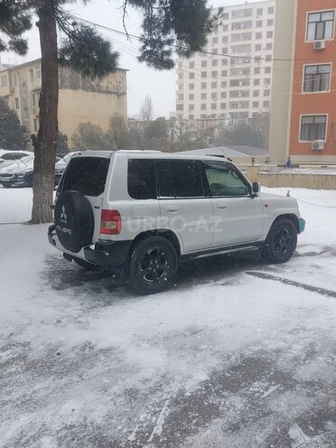 Mitsubishi Pajero io 1999, 323,000 km - 1.8 l - Bakı