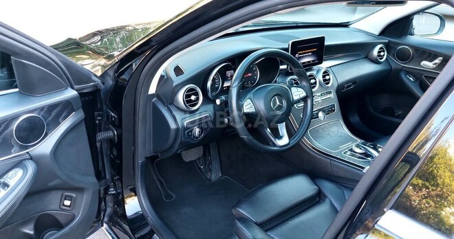 Mercedes C 300 4MATIC 2014, 168,981 km - 2.0 l - Bakı