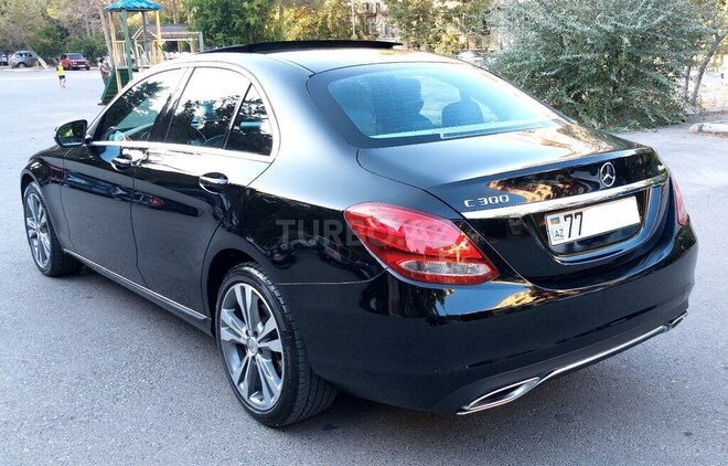 Mercedes C 300 4MATIC 2014, 168,981 km - 2.0 l - Bakı