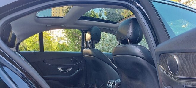 Mercedes C 300 4MATIC 2014, 168,981 km - 2.0 l - Bakı