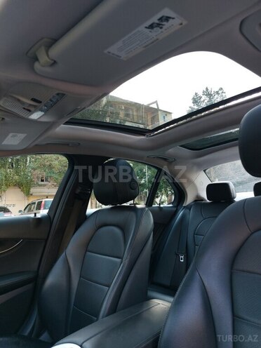 Mercedes C 300 4MATIC 2014, 168,981 km - 2.0 l - Bakı