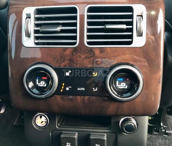 Land Rover Range Rover 2018, 94,000 km - 3.0 л - Bakı