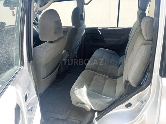 Mitsubishi Pajero 2002, 399,004 km - 3.0 l - Saatlı