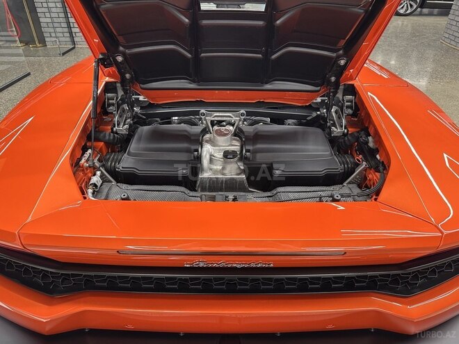 Lamborghini Huracan-12