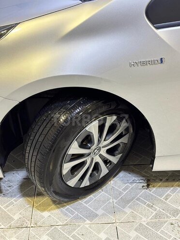 Toyota Prius 2021, 141,580 km - 1.8 l - Bakı