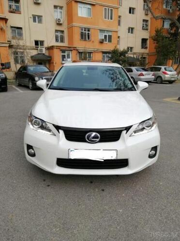 Lexus CT 200h-2