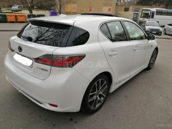 Lexus CT 200h-8