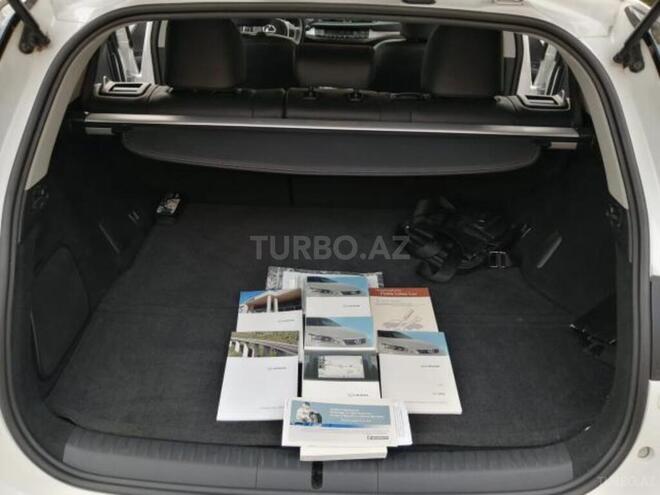 Lexus CT 200h-12