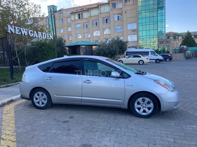 Toyota Prius-9