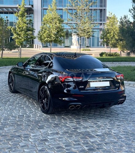 Maserati Ghibli-3