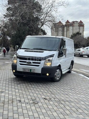 Ford Transit-1