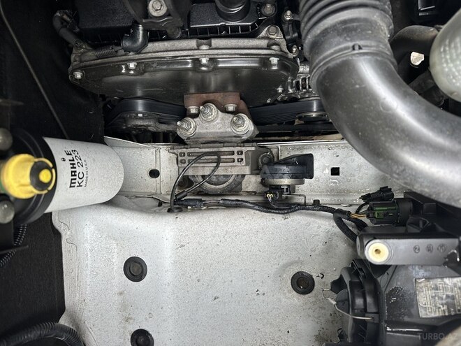 Ford Transit-16