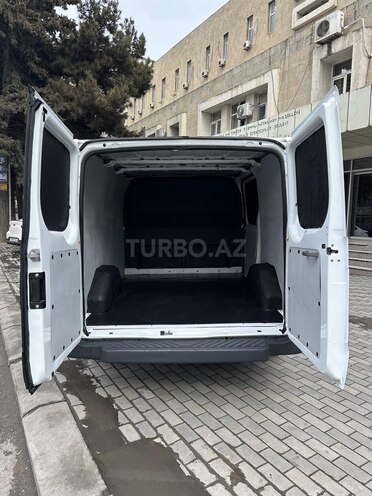 Ford Transit-5