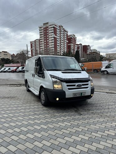 Ford Transit-2