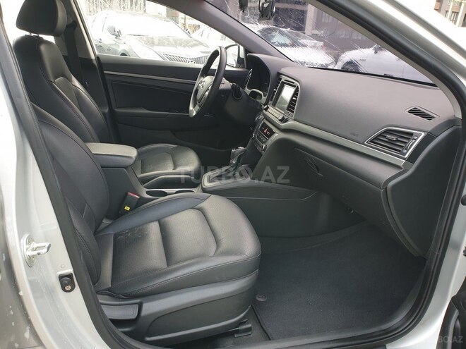 Hyundai Avante 2016, 151,000 km - 1.6 л - Bakı