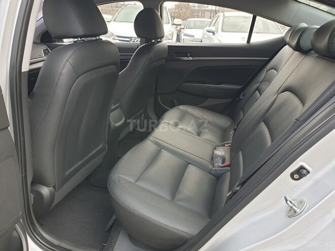 Hyundai Avante 2016, 151,000 km - 1.6 л - Bakı