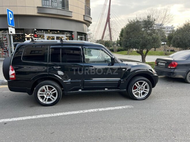 Mitsubishi Pajero 2003, 265,980 km - 2.8 l - Bakı