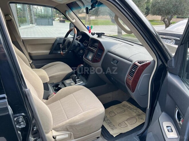 Mitsubishi Pajero 2003, 265,980 km - 2.8 l - Bakı