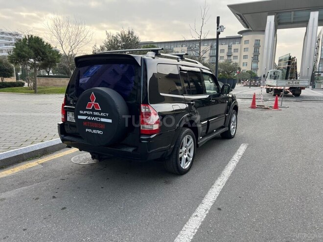 Mitsubishi Pajero 2003, 265,980 km - 2.8 l - Bakı