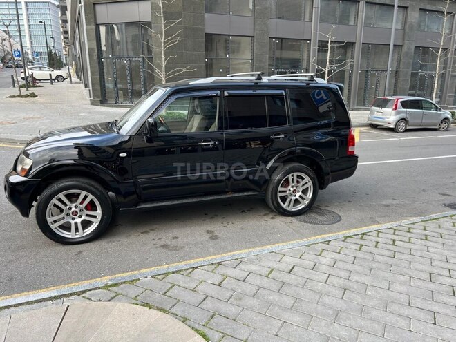 Mitsubishi Pajero 2003, 265,980 km - 2.8 l - Bakı