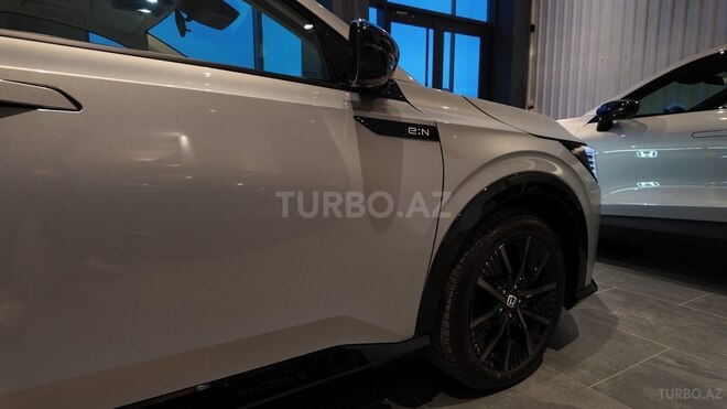 Honda e:NP2-9