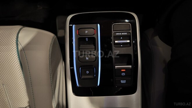 Honda e:NP2-17