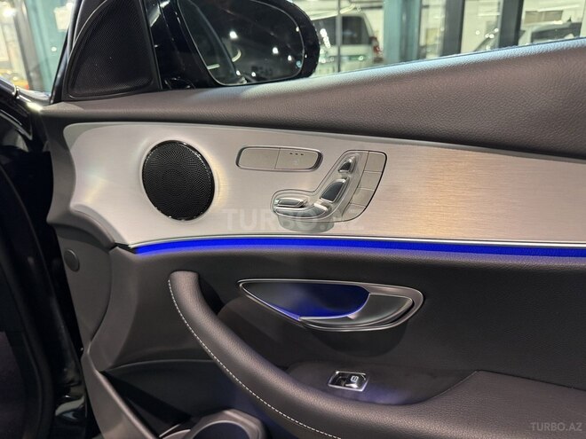 Mercedes E 300 e 2022, 5,900 km - 2.0 l - Bakı