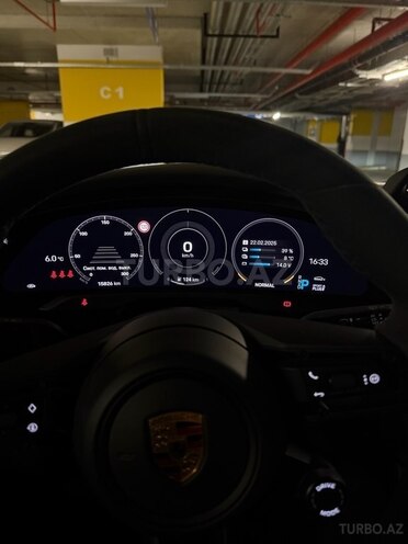 Porsche Taycan GTS-9