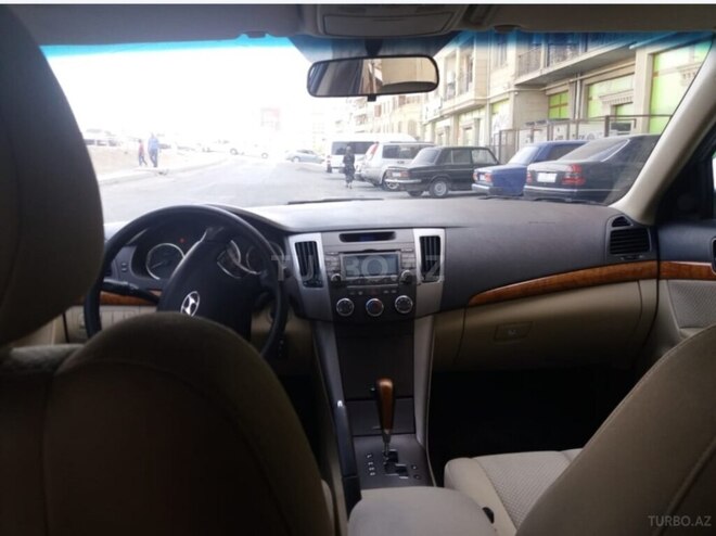 Hyundai Sonata-4