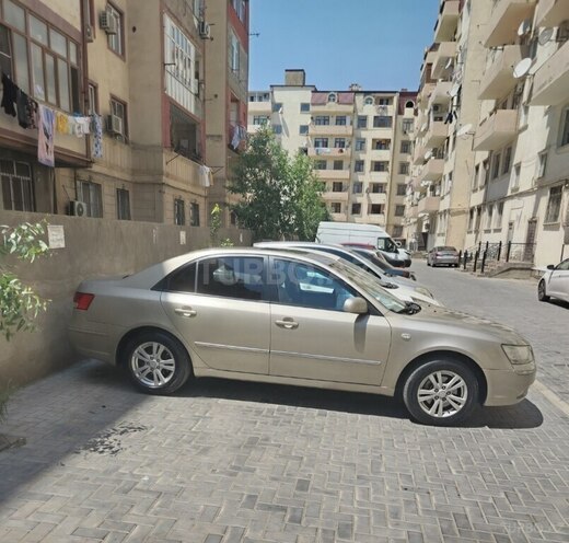 Hyundai Sonata-2