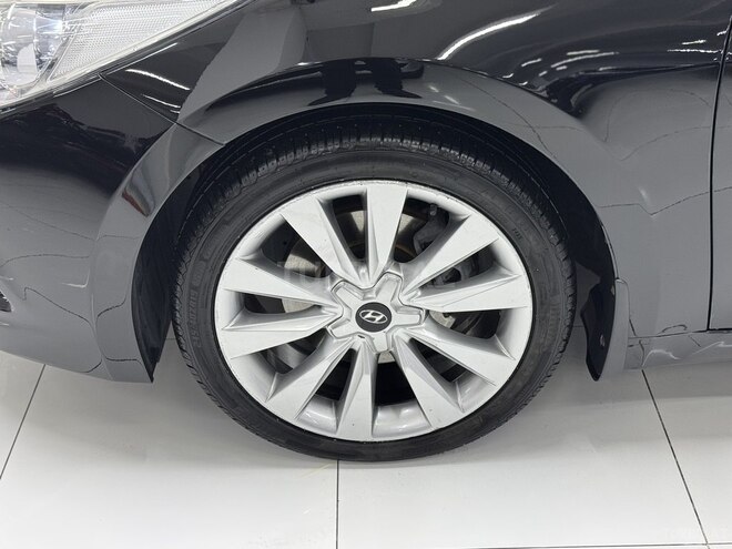 Hyundai Grandeur-19
