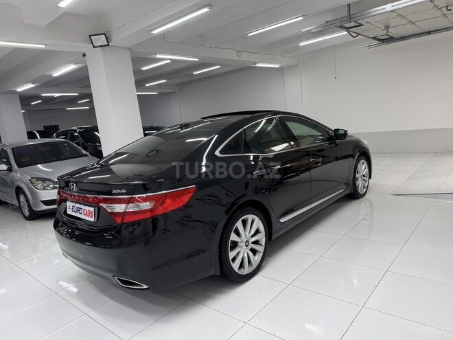 Hyundai Grandeur-13