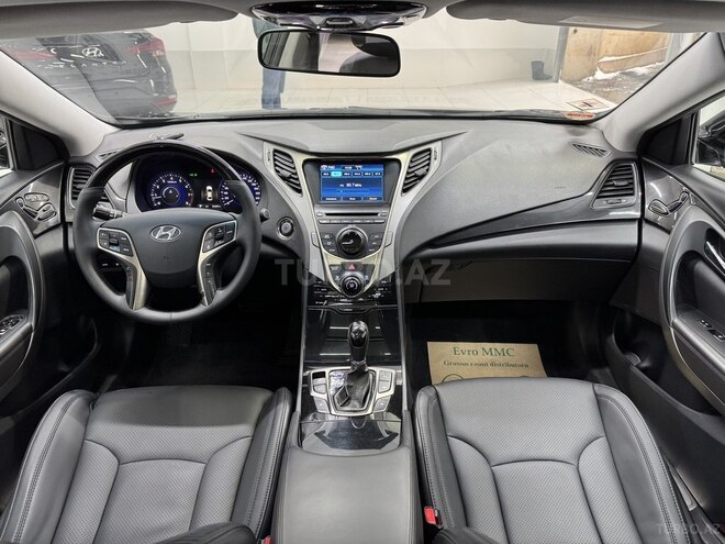 Hyundai Grandeur-11