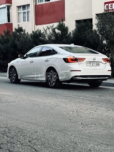 Honda Insight-7