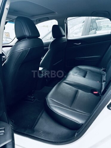 Honda Insight-17