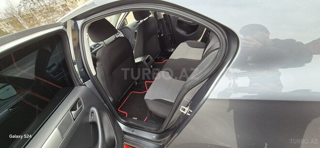 Volkswagen Jetta 2017, 159,325 km - 1.4 l - Gəncə