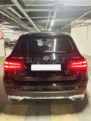 Mercedes GLC 300 4MATIC 2018, 179,000 km - 2.0 l - Bakı