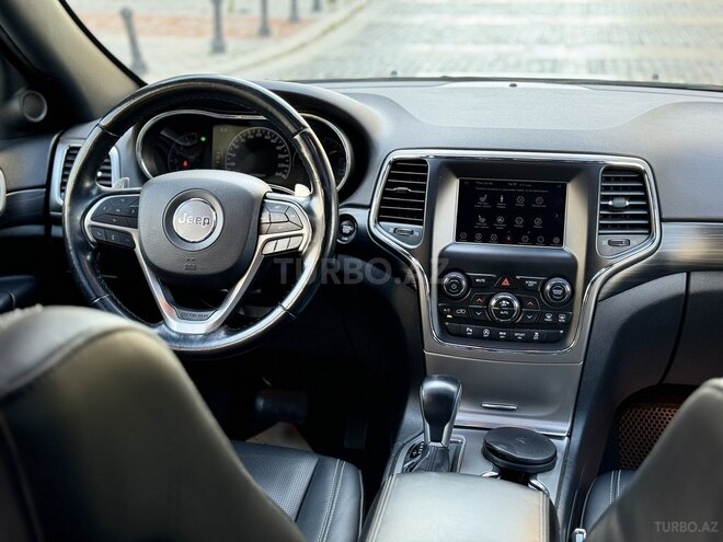 Jeep Grand Cherokee-17